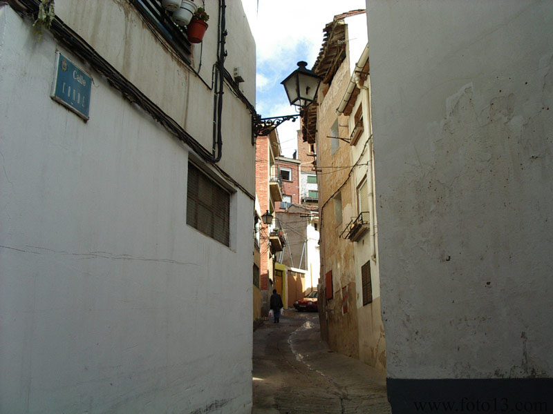 conde_2003_01