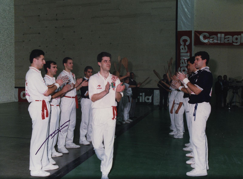 garrido_1993_homenaje_Arnedo